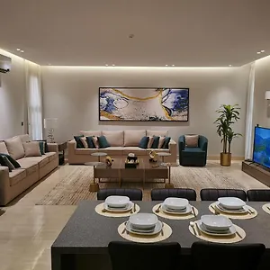 راقية بثلاث غرف نوم ودخول ذاتي شقة الرياض